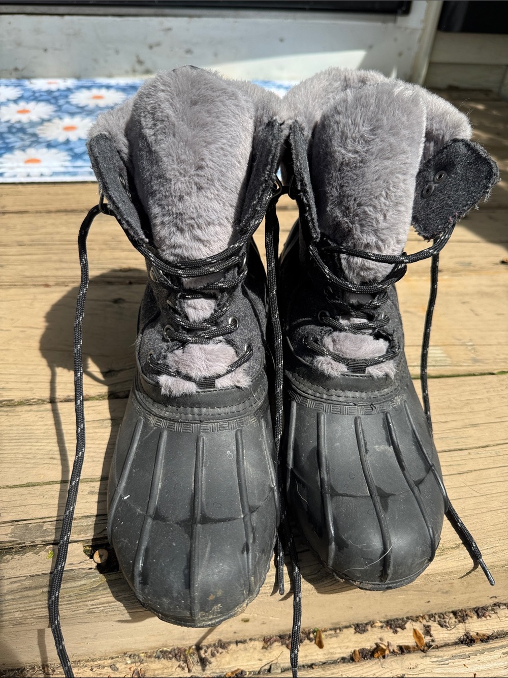 Tommy Hilfiger Black & Gray Lace-Up Winter Boots
